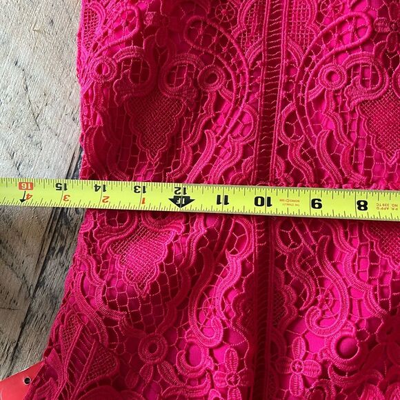 NWT ML Monique Lhuillier Lace Midi Red 
Trumpet Dress|size 8. - Picture 9 of 12